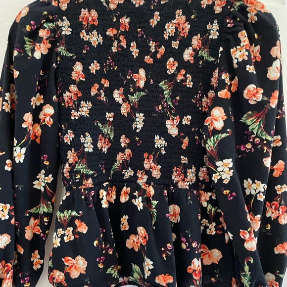 Black Floral Smocked Peplum LS Top - Picture 3 of 7